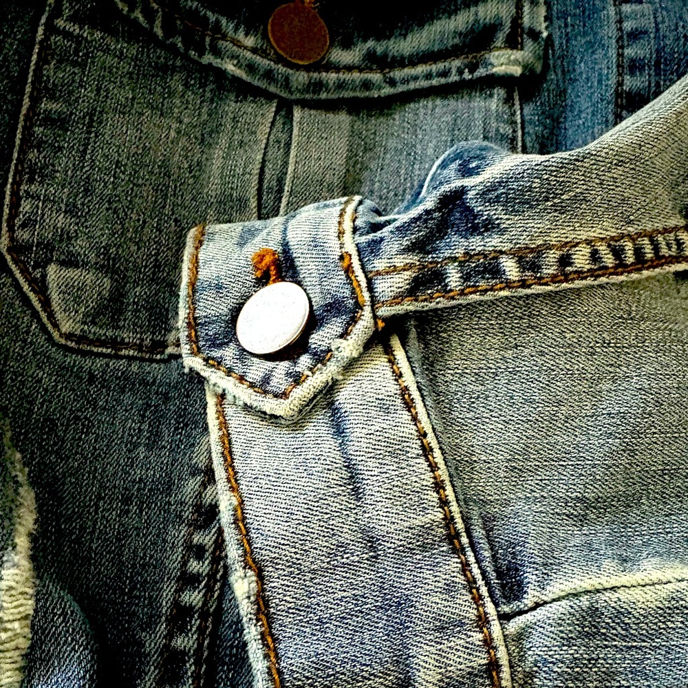 KUT FROM THE KLOTH➕Destroyed Denim Jacket - Picture 10 of 13